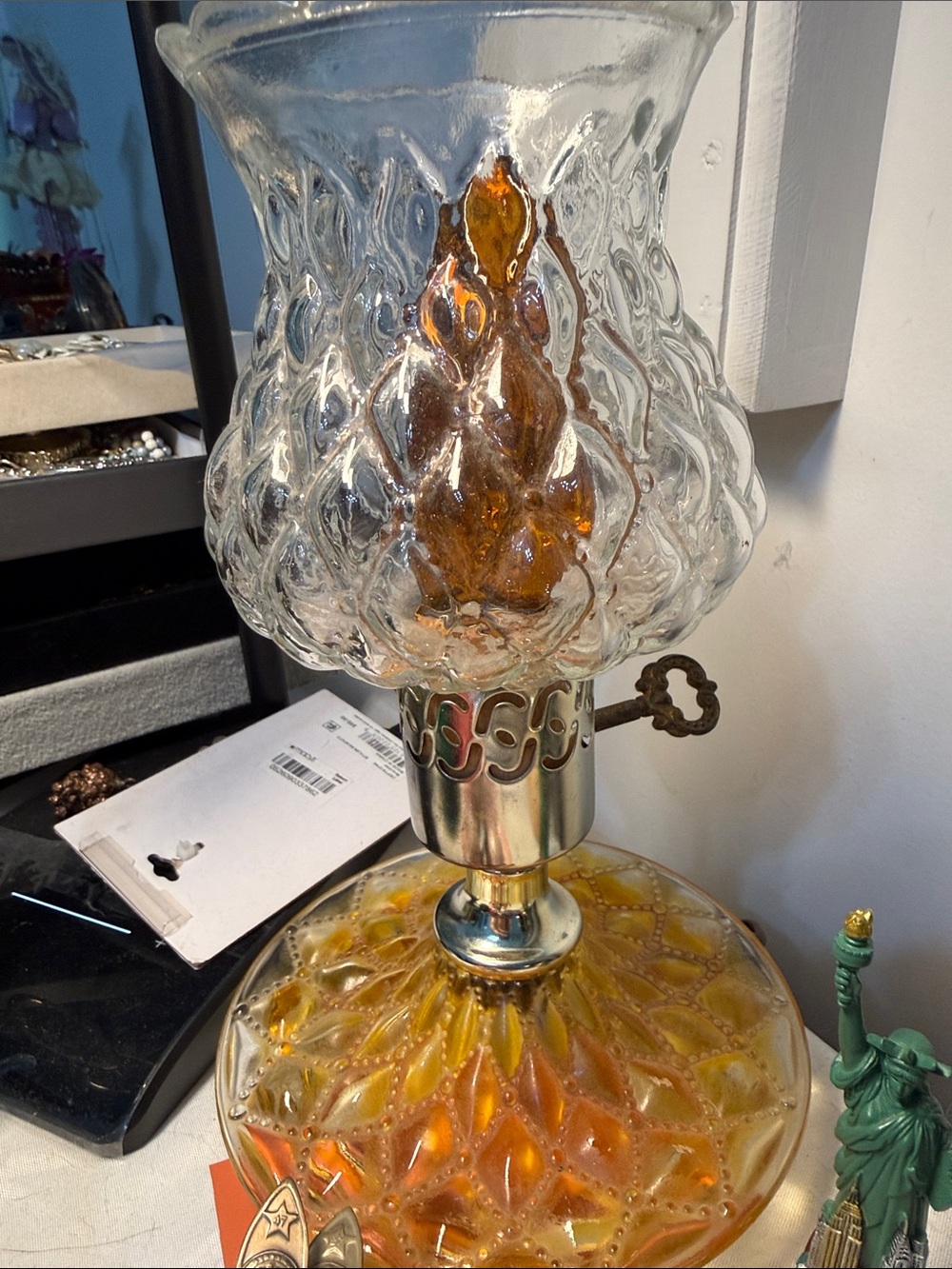 2 Vintage Amber Glass Decorative Table Lamps Guc